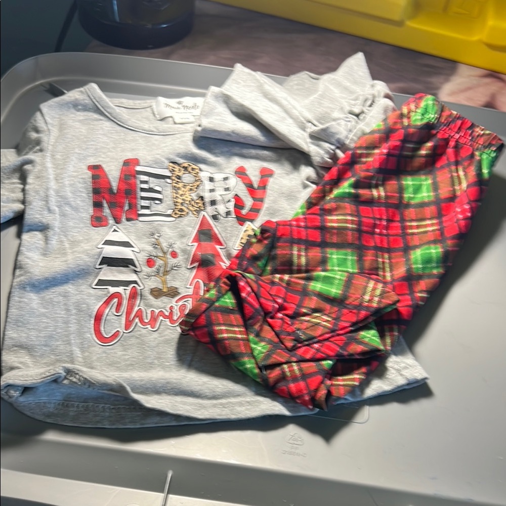 Merry Christmas Kids outfit - Gray and Red Plaid